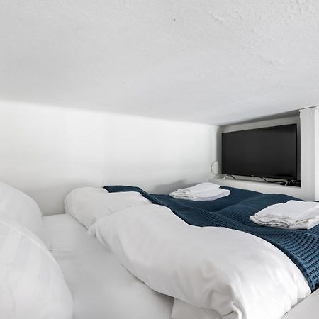 Wehost Spacious Studio For 5 With A Kitchen Helsínquia Exterior foto