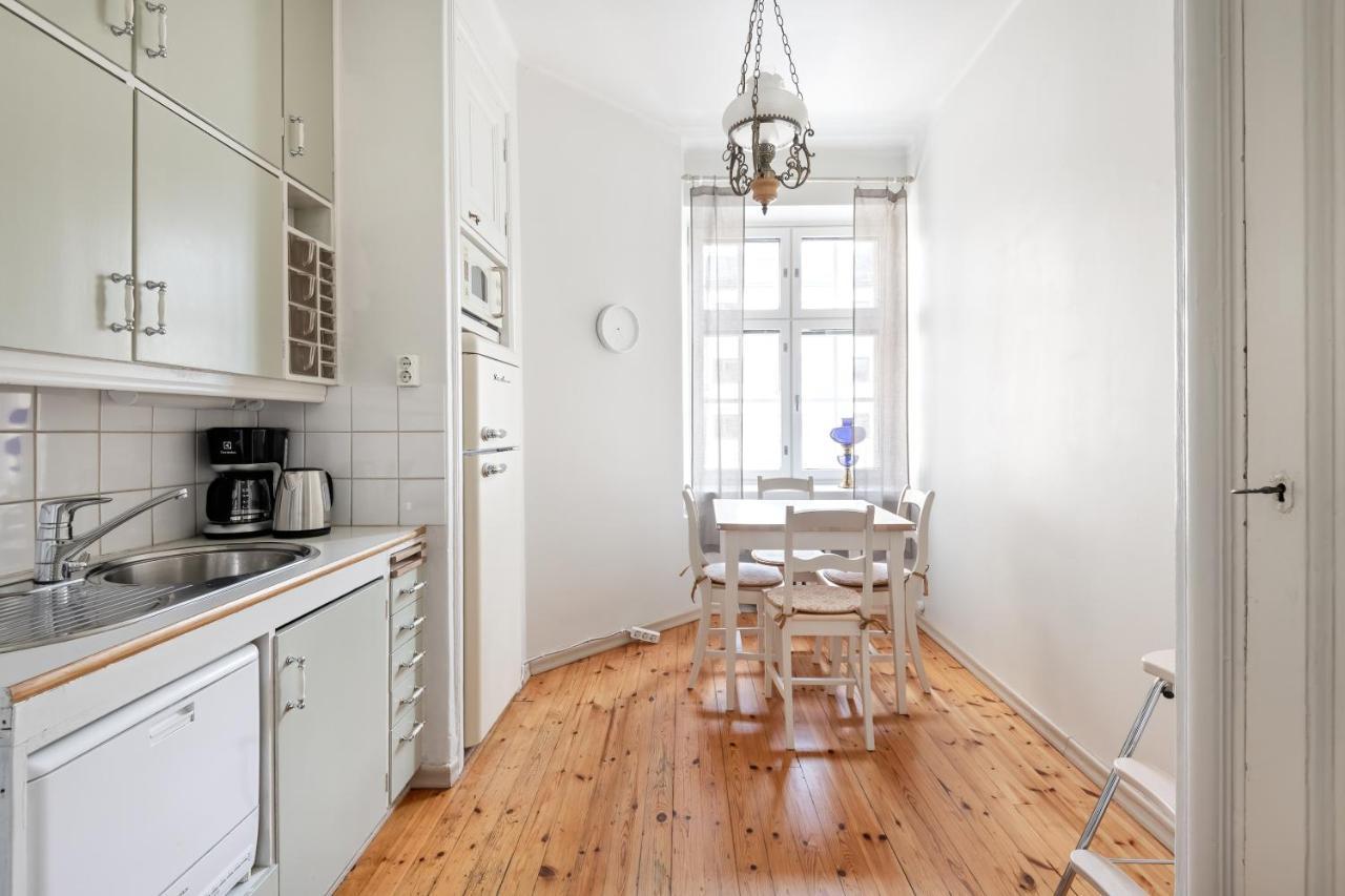 Wehost Spacious Studio For 5 With A Kitchen Helsínquia Exterior foto